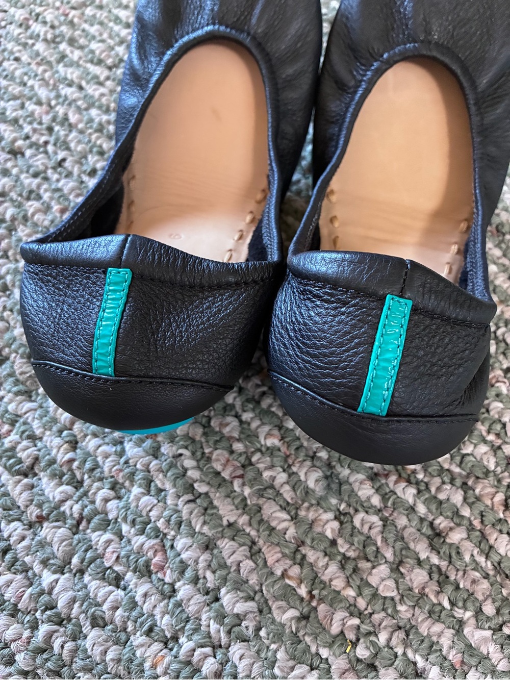 😎 Tieks in black leather with signature stripe - Picture 5 of 7